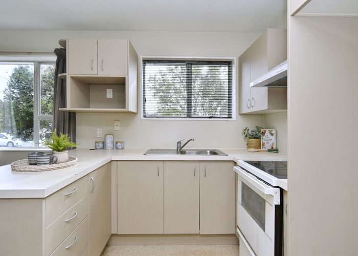  at 1/18 Kawau Crescent, Bromley, Christchurch