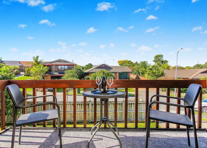  at 1/21 Channing Crest, Botany Downs, Manukau City, Auckland