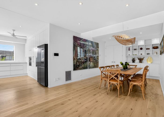  at 9 Penzance Road, Mairangi Bay, North Shore City, Auckland