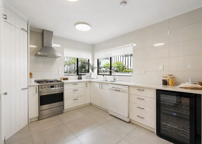  at 3 Park Hill Road, Birkenhead, North Shore City, Auckland