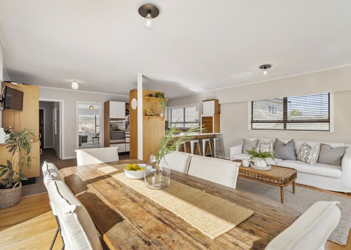  at 63 Seacliffe Avenue, Belmont, Auckland