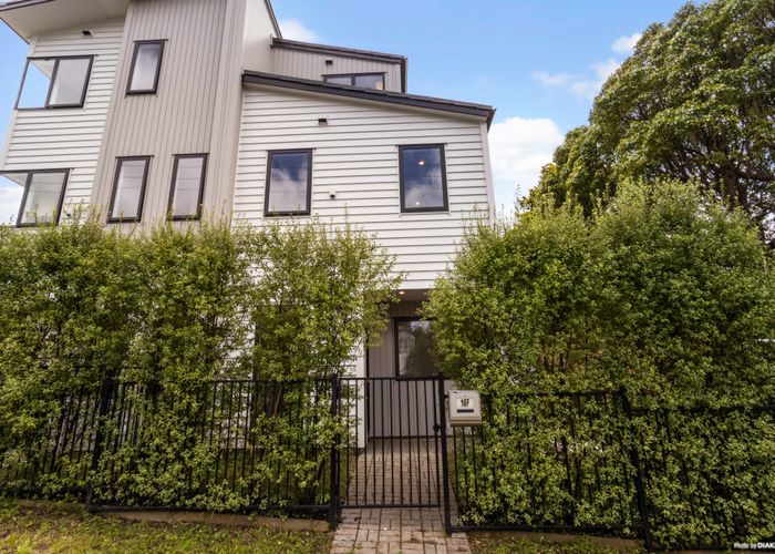  at 16F Sheridan Drive, New Lynn, Waitakere City, Auckland