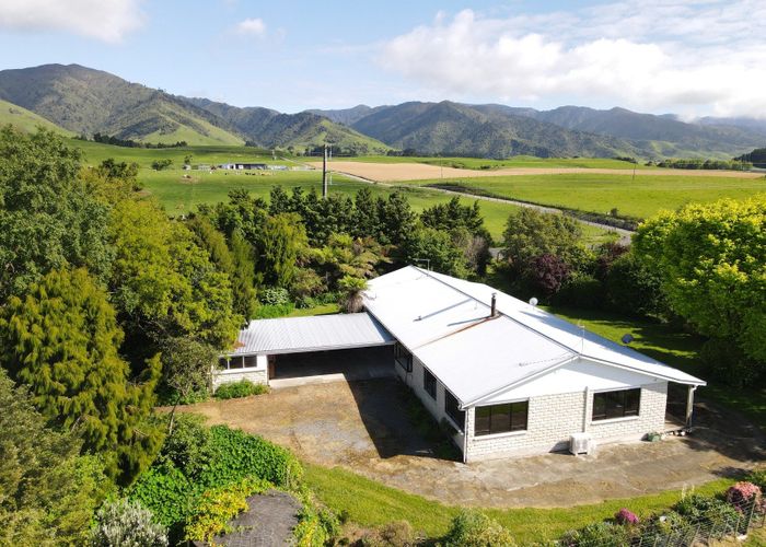  at 8 Long Grass Place, Hāwea Flat, Lake Hāwea