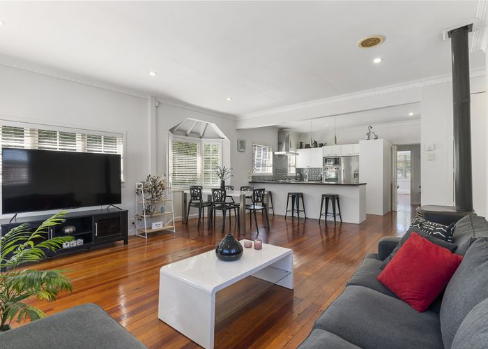  at 16 Linwood Avenue, Mount Albert, Auckland