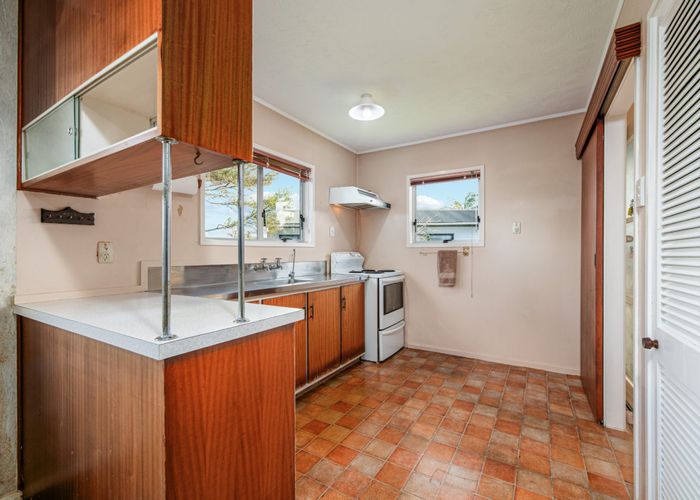  at 2/29 Afton Place, Ranui, Auckland