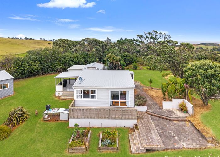  at 125 Rehutai Road, Baylys Beach, Kaipara, Northland