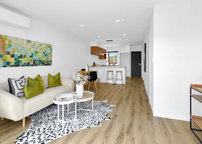  at 5/9 Flanshaw Road, Te Atatu South, Auckland