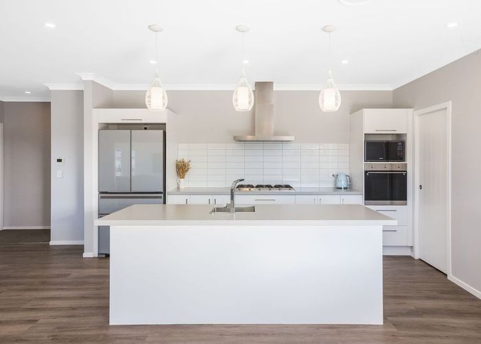  at 65 Queen Charlotte Drive, Aotea, Porirua