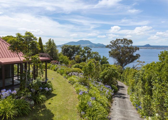  at 894 Acacia Bay Road, Acacia Bay, Taupo, Waikato