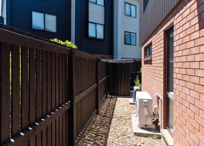  at 2 Selo Street, Glen Eden, Waitakere City, Auckland