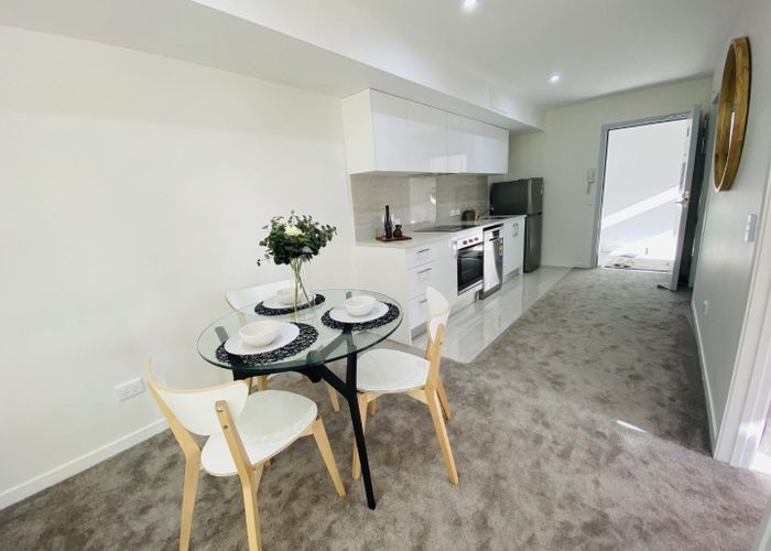  at 206/8 Gray Avenue, Mangere East, Manukau City, Auckland