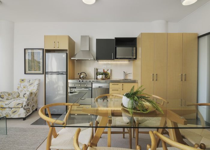  at 302/17 Putney Way, Manukau, Auckland