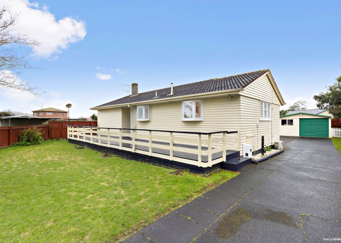  at 9 Sperry Place, Mangere, Auckland