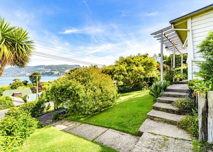  at 14 Wharfdale Street, Macandrew Bay, Dunedin