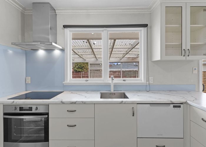 at 9 Glenside Avenue, Ilam, Christchurch