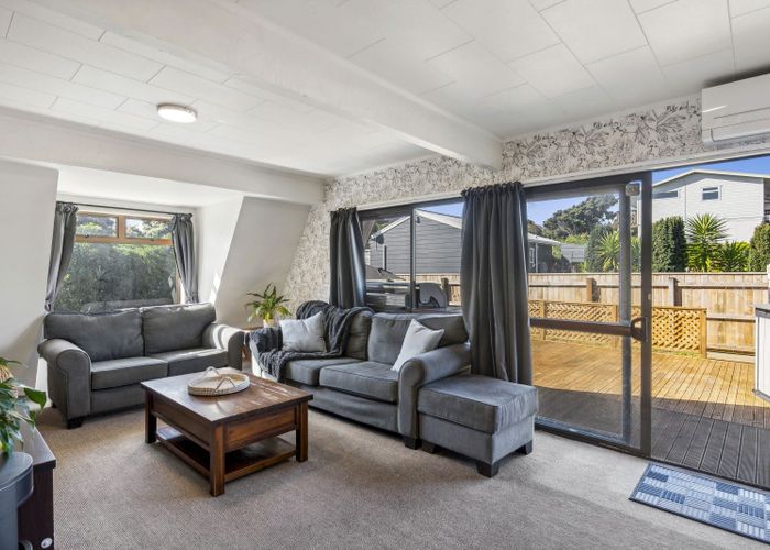  at 5A William Street, Waikanae Beach, Waikanae