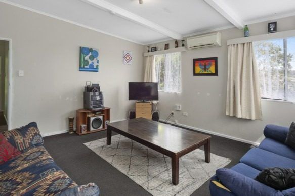  at 8a Gahagan Way, Newlands, Wellington, Wellington