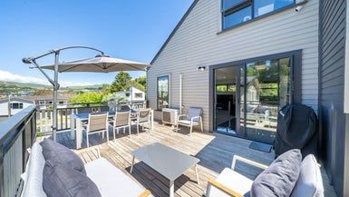  at 24 Cannon Lane, Whitby, Porirua