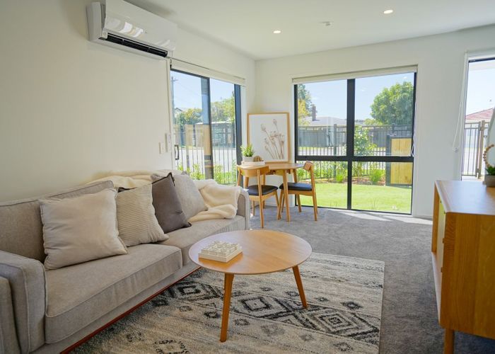  at 1/172 Don Buck Road, Massey, Auckland