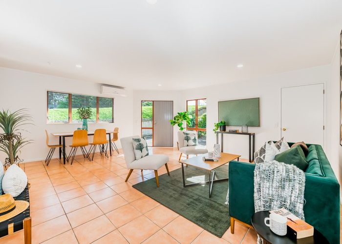  at 76 Hinemoa Street, Paraparaumu