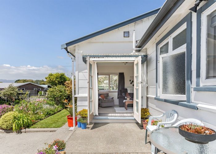  at 40 Cook Street, Carters Beach, Buller, West Coast
