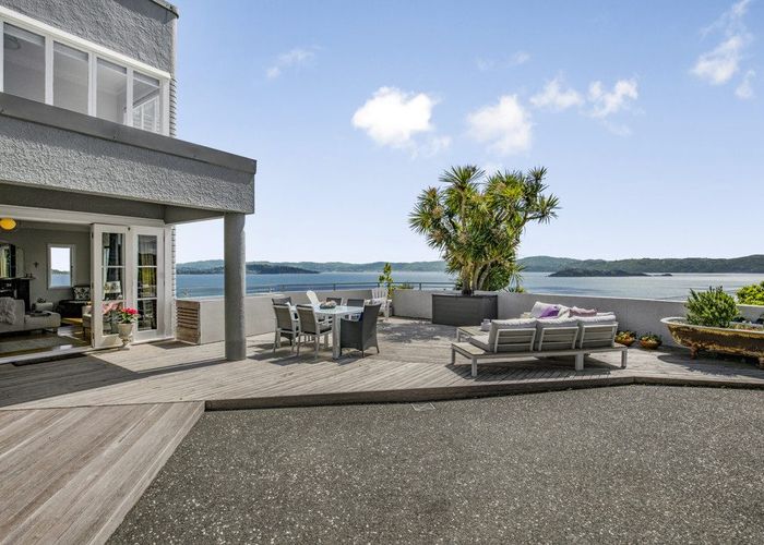  at 58 Ferry Road, Days Bay, Eastbourne, Lower Hutt, Wellington