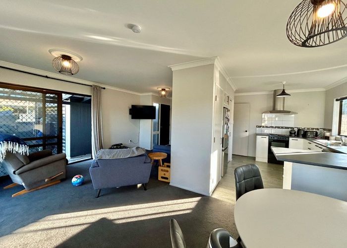  at 42 Glamorgan Avenue, Tamatea, Napier, Hawke's Bay