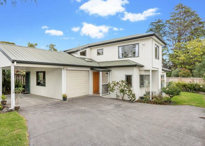  at 102 Bolton Street, Blockhouse Bay, Auckland