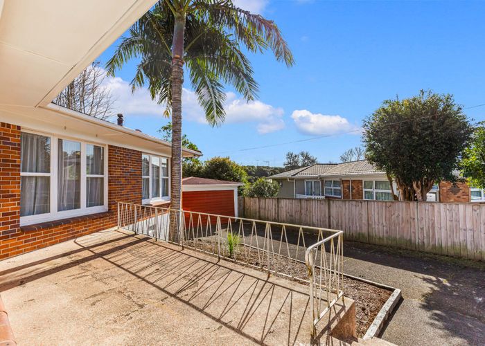  at 52 Sylvan Crescent, Te Atatu South, Auckland