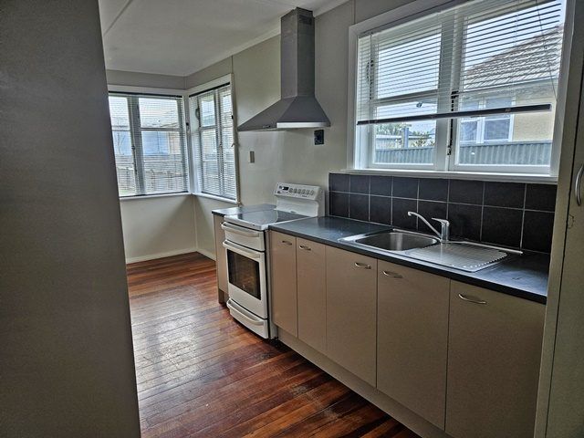  at 10 Tyne Street, Roslyn, Palmerston North, Manawatu / Whanganui