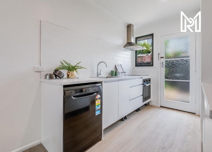  at 2/43 Cameron Road, Hamilton East, Hamilton, Waikato