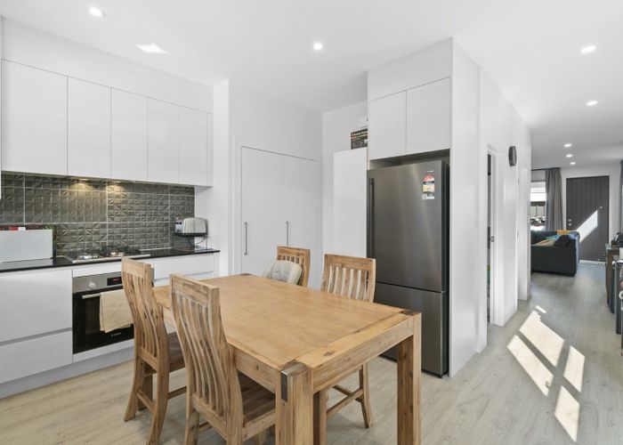  at 5 Serpent Road, Flat Bush, Auckland