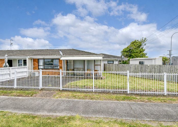  at 1 Ranfurly Road, Papatoetoe, Manukau City, Auckland