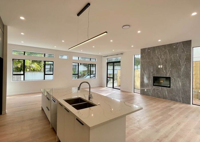  at 7a Belle Vue Avenue, Northcote Point, North Shore City, Auckland
