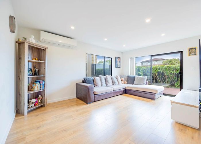  at 6 Nga Waka Place, Mangere, Auckland