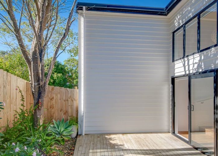  at 132C Stapleford Crescent, Browns Bay, Auckland
