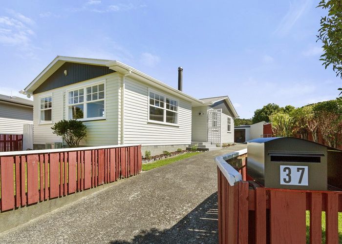  at 37 Momona Street, Wainuiomata, Lower Hutt, Wellington