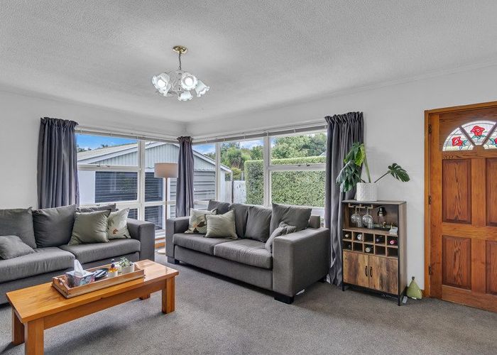  at 2/381 Main North Road, Redwood, Christchurch City, Canterbury
