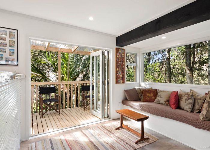  at 7 Wood Bay Road, Titirangi, Auckland