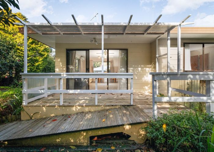  at 9 Pohutukawa Drive, Athenree, Waihi Beach