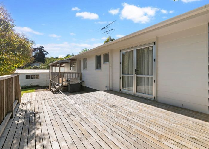  at 27 Contessa Drive, Glenfield, North Shore City, Auckland