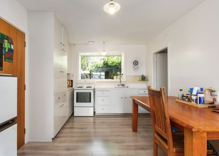  at 2/127 Clarence Street, Riccarton, Christchurch City, Canterbury
