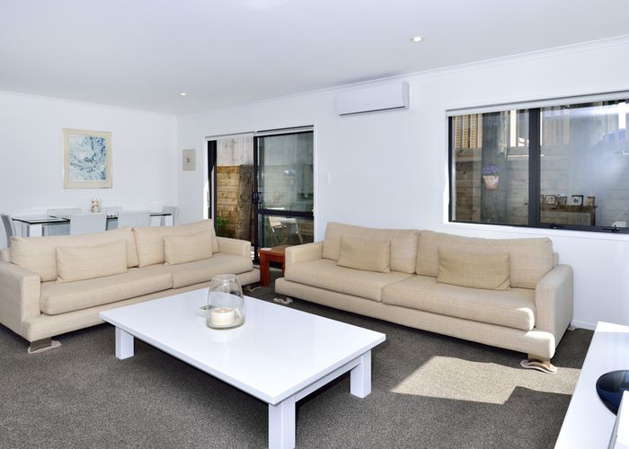  at 11 RED HIBISCUS RD, Stanmore Bay, Whangaparaoa
