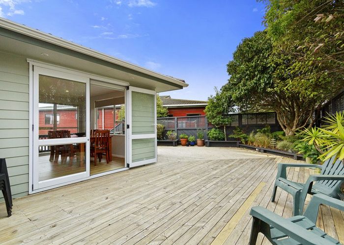  at 9 Ordley Grove, Tawa, Wellington