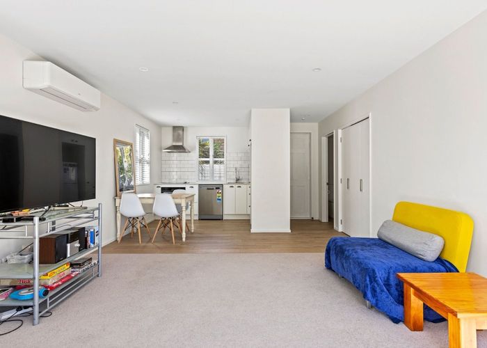  at 21 Buffon Street, Waltham, Christchurch City, Canterbury