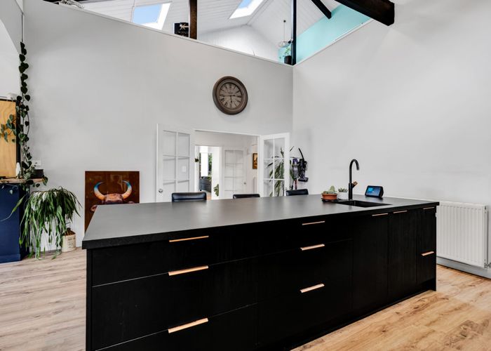  at 330 Kelly Road, Lepperton, New Plymouth, Taranaki