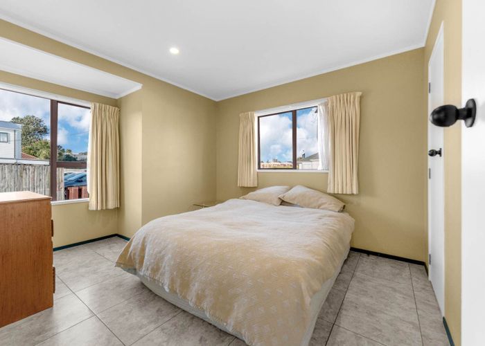  at 1/7 Evelyn Street, Papatoetoe, Manukau City, Auckland