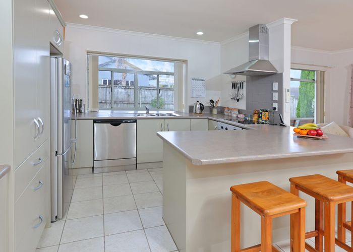  at 32 Highfields Terrace, Henderson, Auckland