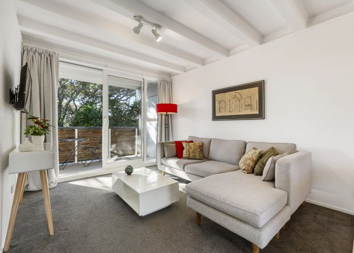  at 18/67 Princes Street, Northcote Point, North Shore City, Auckland