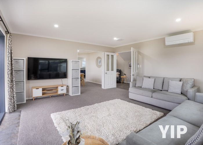  at 140 Woodman Drive, Tawa, Wellington, Wellington